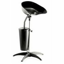 parnesajama-frizetavas-izlietne-gabbiano-ft35-1-ar-tvertni-gabbiano-portable-barbershop-wash-unit-with-ft35-1-tank