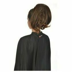 upgrade-charme-cutting-cape-with-sleeves-black-apmetnis