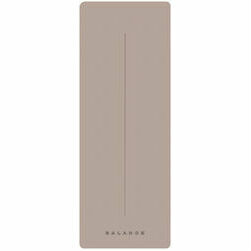 yoga-mat-balance-brown-jogas-paklajina-lidzsvara-paklajins-bruns